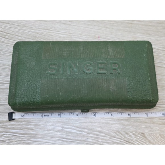 Vintage Singer Model W 654321 N Sewing Accessory w/ Green Case Beautiful - Picture 2 of 13